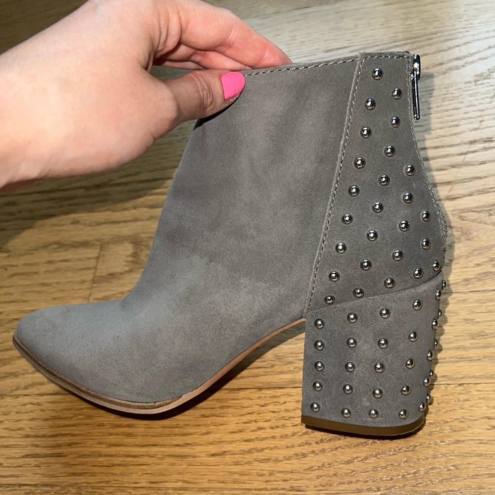 Steve Madden Gray Suede Studded Block Heel Ankle Boots Women’s Size 7.5M - Picture 9 of 11